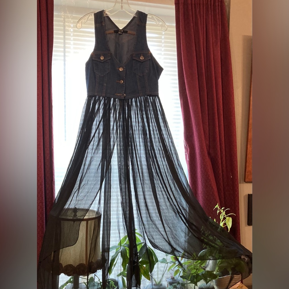 XX1 - TWENTY ONE JEAN TOP and BLACK SHEER BOTTOM  DRESS size M/M